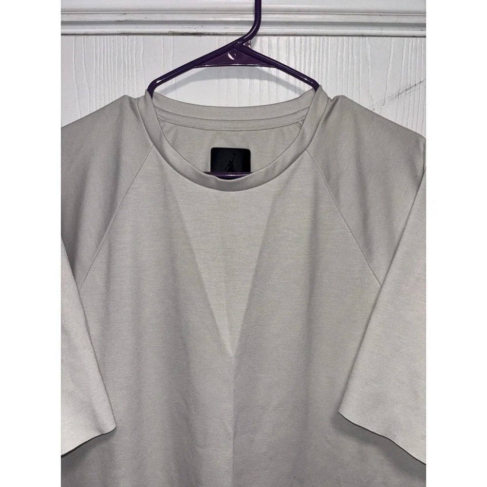 Jordan Tech Shirt Men's XL White‎ Jumpman Short Sleeve Off White